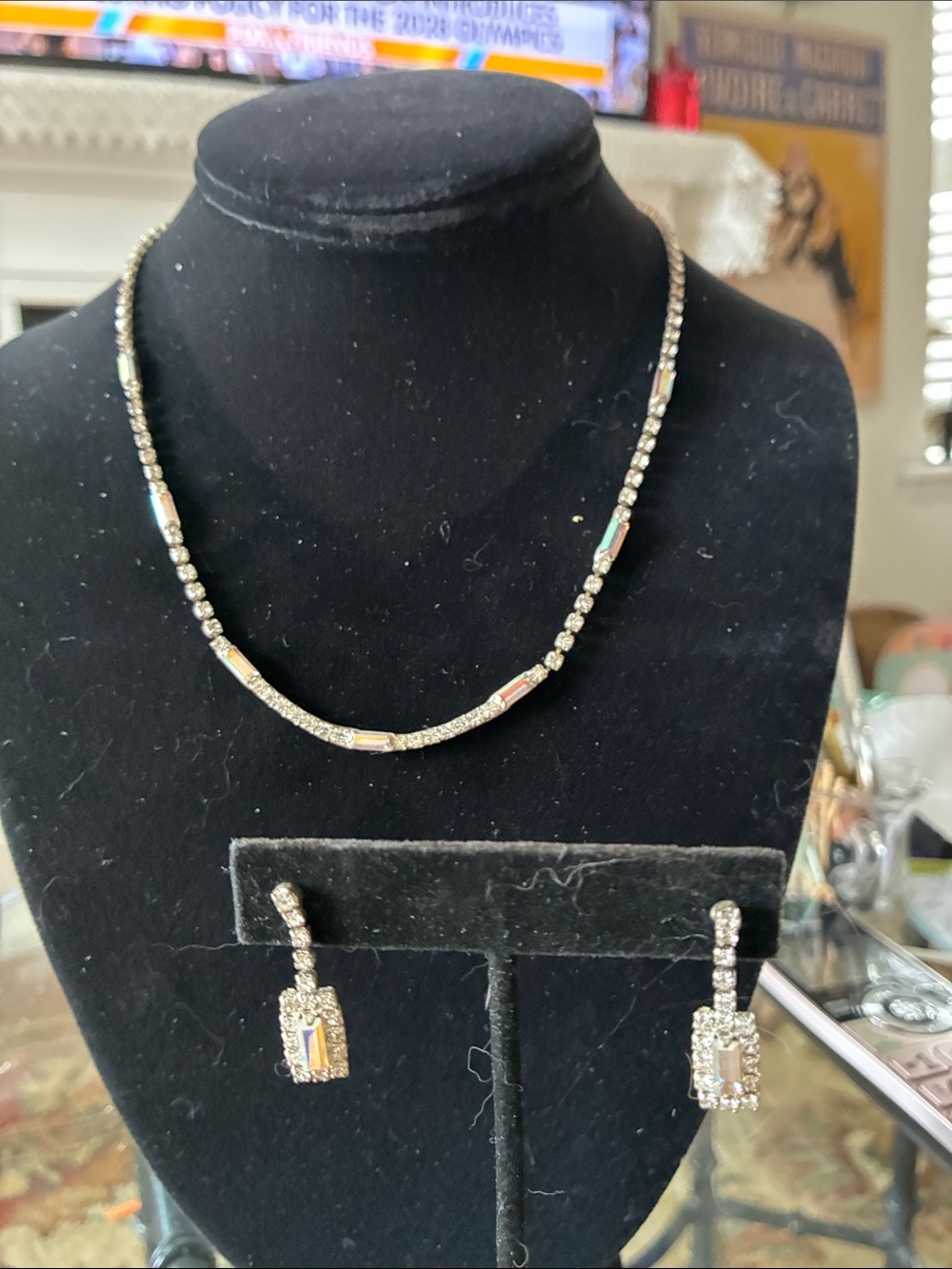 Crystal Tennis Necklace and Drop Earrings Set - Clear/Silver